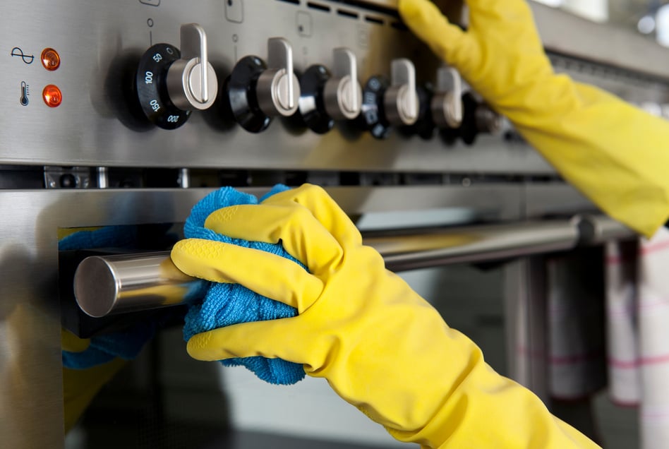 Cleaning the Oven